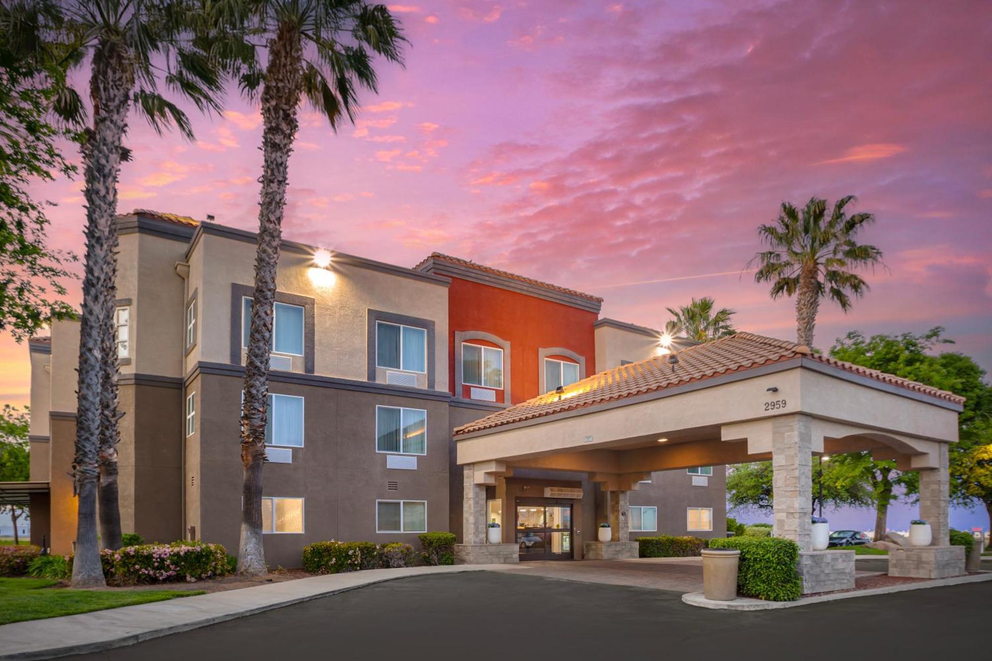 Best Western Plus Villa Del Lago Inn Patterson Exteriér fotografie