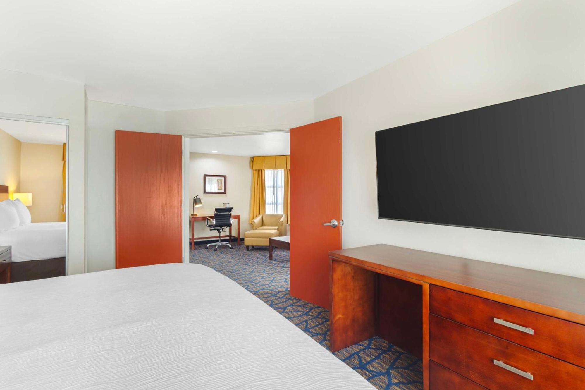 Best Western Plus Villa Del Lago Inn Patterson Exteriér fotografie
