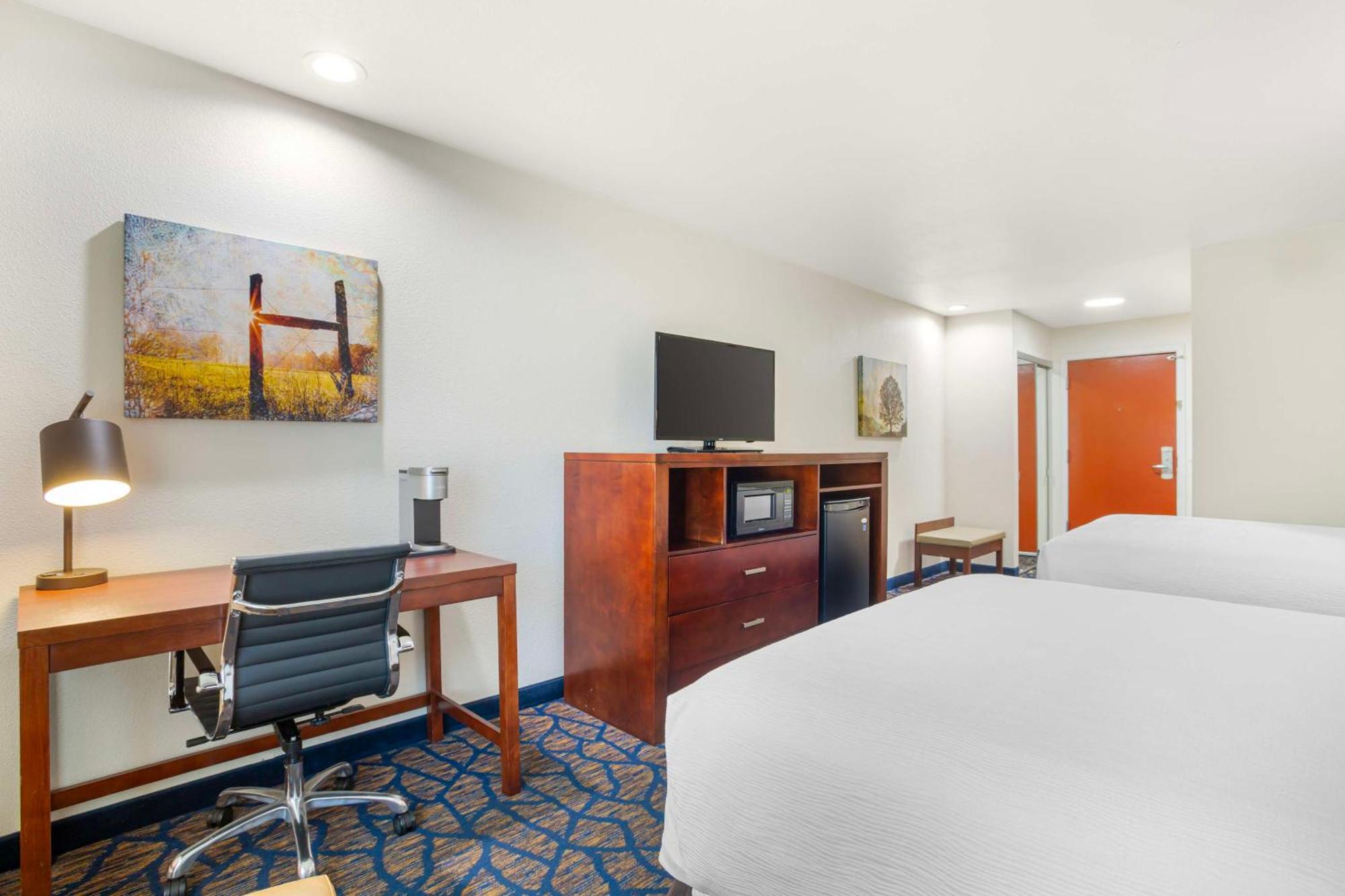 Best Western Plus Villa Del Lago Inn Patterson Exteriér fotografie